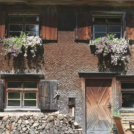 Holzhaus Besler *