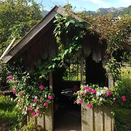 Holzhaus Besler *