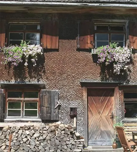 Holzhaus Besler *
